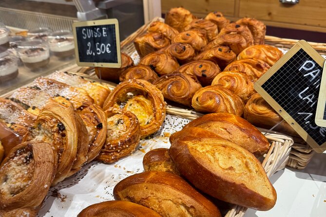 #1 Montmartre Pastries & Chocolate Food Tour with 6+ Tastings - Weather and the One Big Risk: Don’t Let Rain Ruin Your Schedule