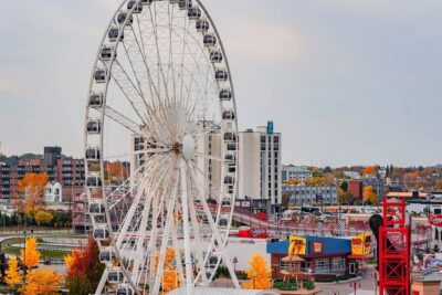 4-Hour Niagara Falls Boat Tour, Lunch & Maple Syrup Tasting - Clifton Hill + Niagara SkyWheel: your fun warm-up