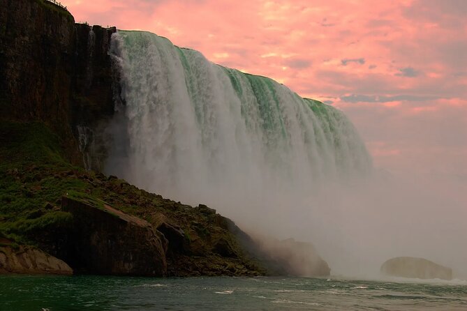 4-Hour Niagara Falls Boat Tour, Lunch & Maple Syrup Tasting - Niagara City Cruises: the misty boat ride at water level