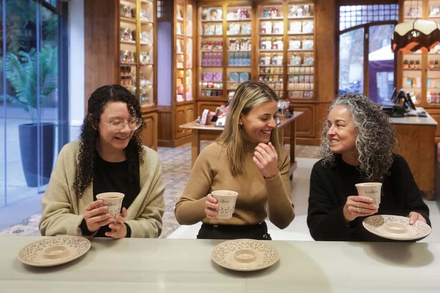 Barcelona & Chocolate Amatller History and Culture + Activity and Tasting - Should You Book Chocolate Amatller History and Culture + Activity and Tasting?