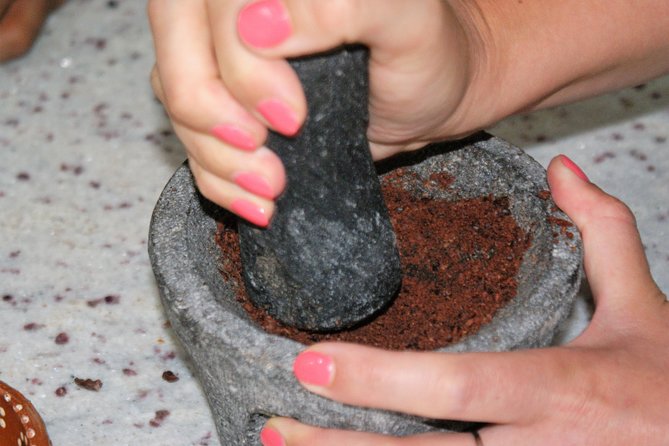 Bean to Bar Chocolate Workshop in Puerto Vallarta - Hands-On Chocolate Making: Custom Bars and Toppings You Pick