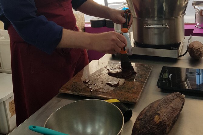 Become a Chocolate Master! Chocolate Bar Workshop in Paris - From cacao tree to chocolate bar in about 2 hours