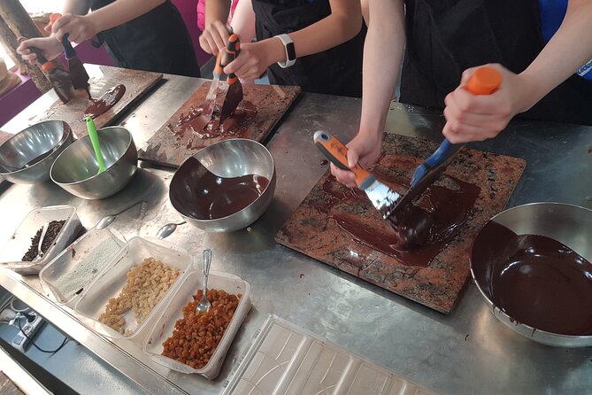 Become a Chocolate Master! Chocolate Bar Workshop in Paris - Melting, molding, and decorating your own bars
