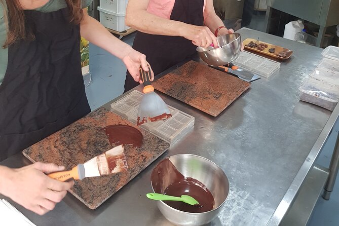 Become a Chocolate Master! Chocolate Bar Workshop in Paris - Who teaches and why it feels personal (Hugo and Sébastien)