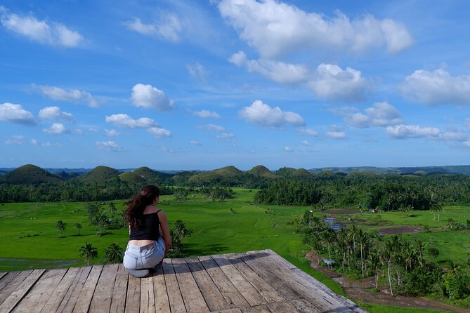 Bohol Countryside Tour: Chocolate Hills, Tarsier and Loboc River - Bohol Tarsier Conservation Area: Spot the Second Smallest Primate