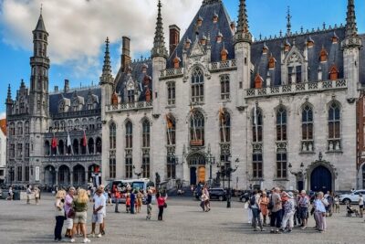 Bruges Highlights, Boat, Beer, Chocolate Day trip from Paris - Lunch on the Markt: Planned, Not Just Vaguely Suggested