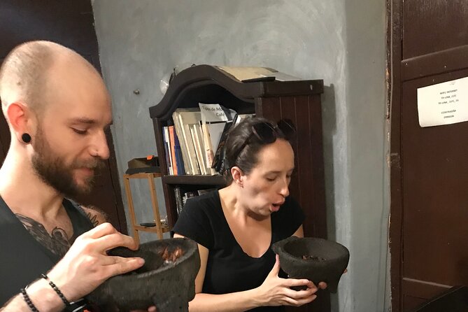 Casa Cacao - Journey From Cacao Bean to Chocolate - Making your own bar: turning lesson into a take-home souvenir