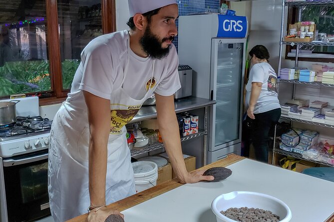 Chocolate Making Class at the Roatan Chocolate Factory in West End - Private port transfers and air-conditioned comfort (especially for cruises)