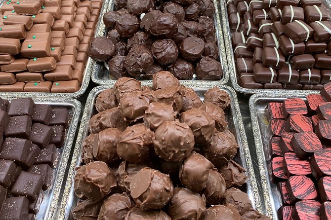 CioccolaTOur, discover the sweet side of Turin tasting the most famous chocolate - Guido Castagna workshop: natural methods and a team effort