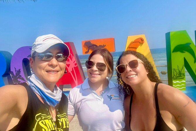Customizable Roatán Private Tour: Rum, Chocolate & Island Culture - West End: where your day turns social (food, shopping, beach energy)