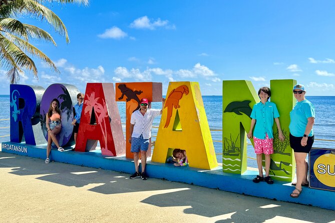 Customizable Roatán Private Tour: Rum, Chocolate & Island Culture - West Bay: photo time from a higher viewpoint