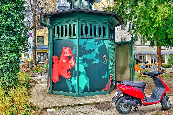 Death and Chocolate: Walking Tour of Munich's Old South Cemetery - Stop 2: Glockenbachviertel chocolate shops and Nazi-era reminders