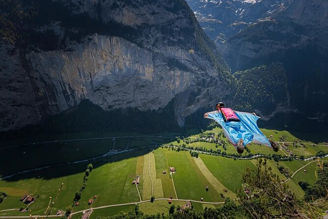 Discover Lauterbrunnen with CHEESE & CHOCOLATE - Lauterbrunnen Valley: a guided walk built around the waterfalls