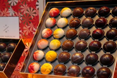 Expert-Led Sweet Secrets of Paris Pastry & Chocolate Marathon - Stop 2 on Rue du Cherche-Midi: street stories with a sweet payoff