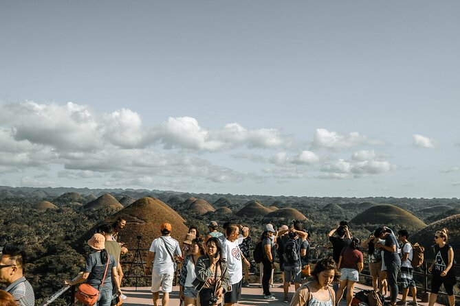 Famous Bohol Chocolate Hills Loboc River Cruise Tarsier Tour - Loboc River lunch cruise: the best “slow down” moment on the schedule