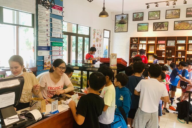 Full Day Experience to Farm and Chocolate - Watch the Bean-to-Bar Process Play Out