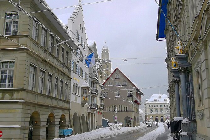 Full-Day Private Zurich Sightseeing Tour and Chocolate Tasting - The cruise break: ZSG-Schifffahrt for skyline views without the crowds