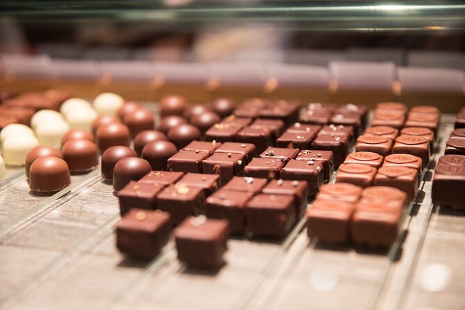 Geneva Chocolate Tour in a Tuk Tuk - Should you book this Geneva chocolate tour on an eTukTuk?