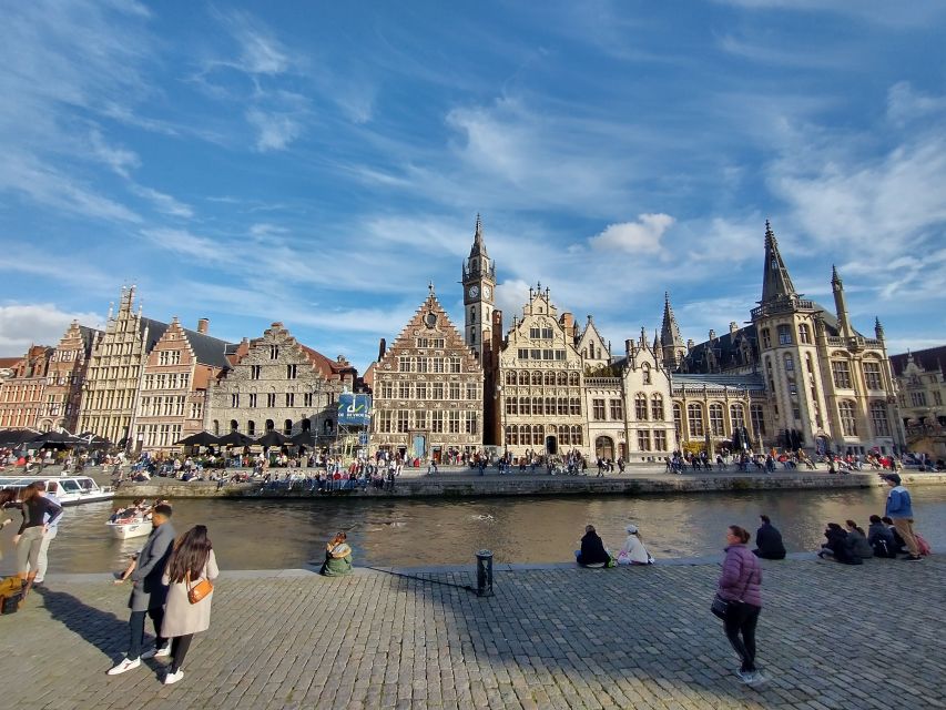 Ghent: Guided City Tour with Chocolate Tastings - Graffiti Street: a quick change of pace from stone and towers