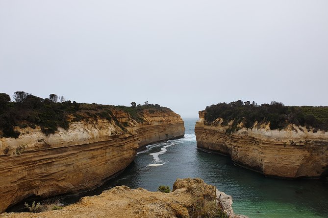 Great Ocean Road 12 Apostles kangaroo, koala and chocolate tour - Loch Ard Gorge and the rest of the scenic drive