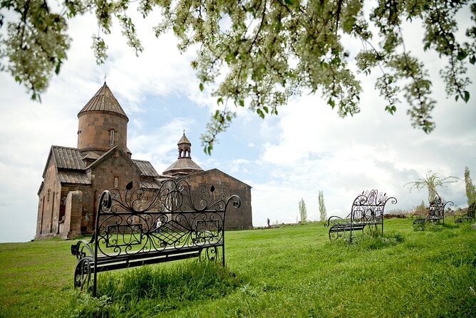 Group Tour: Hovhannavank, Saghmosavank, Chocolate House, Aghtsk - A 10:00 start from Hyur Service: how the day actually flows