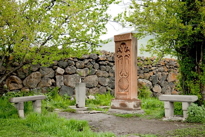 Group Tour: Hovhannavank, Saghmosavank, Chocolate House, Aghtsk - Aghtsk Arshakid mausoleum: pagan-Christian symbolism in one small hall