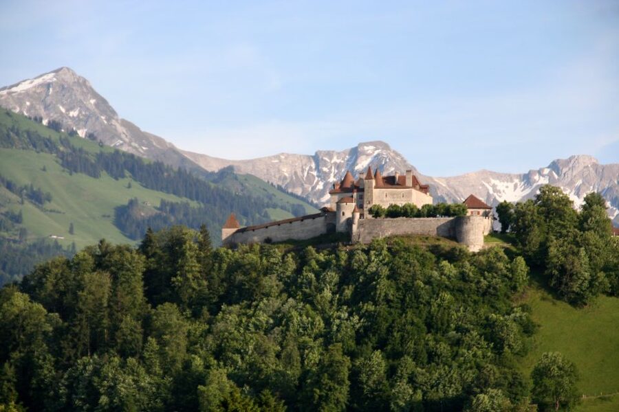 Gruyères, Cheese and Chocolate: Private Guided Tour - Gruyères Medieval Village Lunch Time: Views, Bells, and Walking Pace