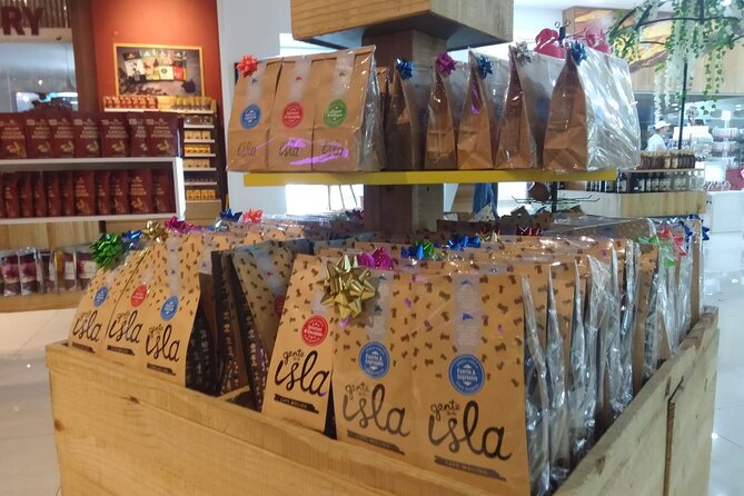 Guided Shopping Tour - Rum tasting, chocolate factory, Cigar factory - Price and value: how $5 stacks up (and where it won’t)