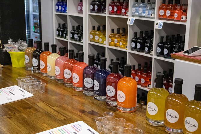 Hunter Valley All Inclusive, Wine, Chocolate Tasting and Lunch - Stop 2: 4 Pines at the Farm—guided tasting plus a real lunch