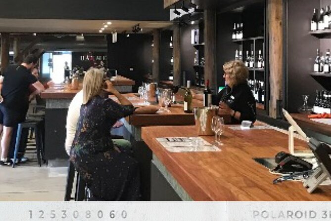 Hunter Valley Wines, 2-Course Lunch, Cheese & Chocolate Tour - Hunter Valley Chocolate Company: sweet tasting in about 30 minutes