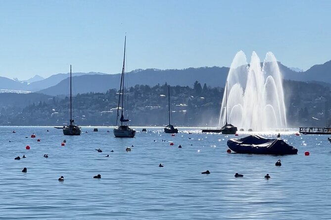 LINDT Home of Chocolate, Cruise On Lake Zurich And Old Town Walking Tour - Bahnhofstrasse and Paradeplatz: a quick taste of Zurich’s shopping heart