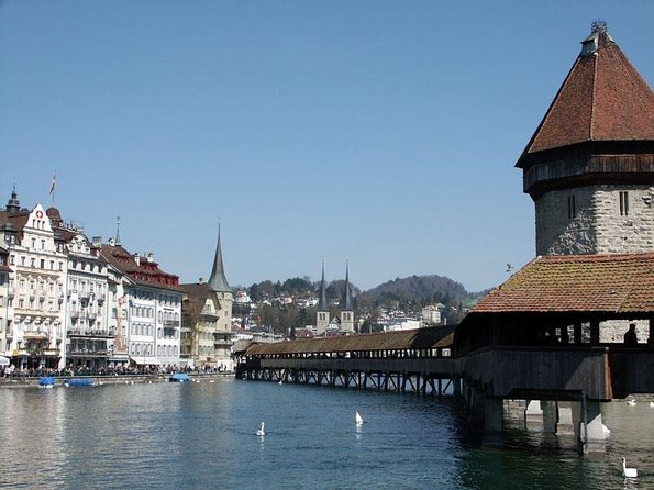 Lucerne CH Experience: Cheese, Chocolate, Chapel Bridge & Château - How this 2-hour Lucerne flavor walk really works