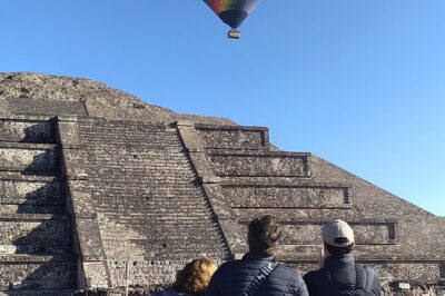 Magic Teotihuacan and Chocolate - Stop 1: the Quetzalpapalotl Complex, Pyramid of the Moon, and Causeway of the Dead