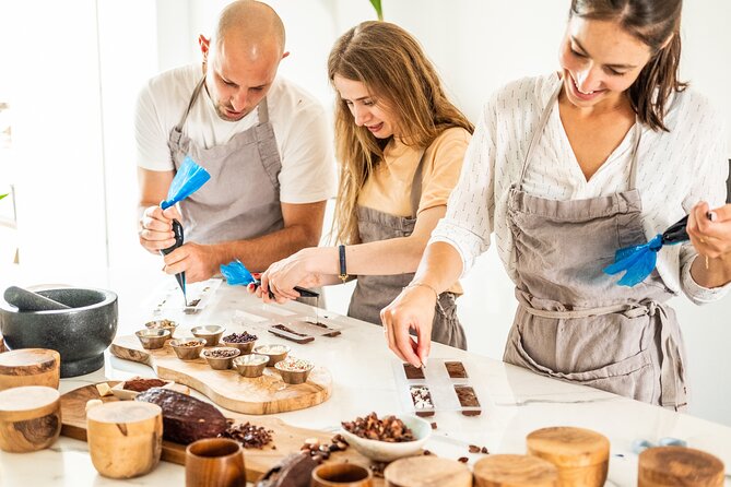 Make Your own Amazing Chocolate in Notting Hill - Is the $74.31 price fair? value for a London chocolate workshop