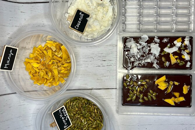 Make your own Chocolate Bars & Chocolate Box - Menchaca Chocolates on State Street: what the session feels like