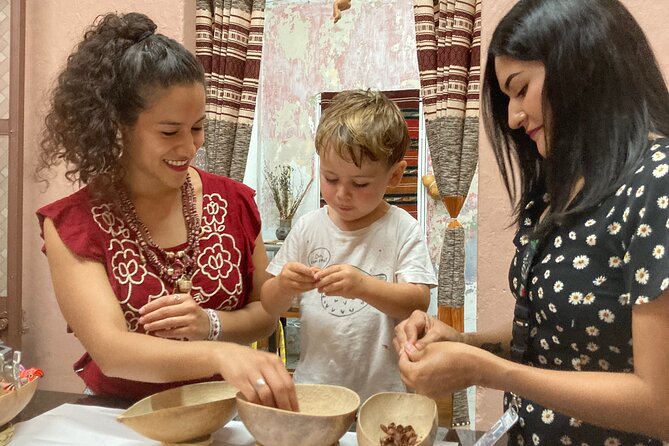 Make Your Own Chocolate with Oaxacan Tradition Private Class - Cocoa Intro in Oaxaca: What the Beans Can Tell You