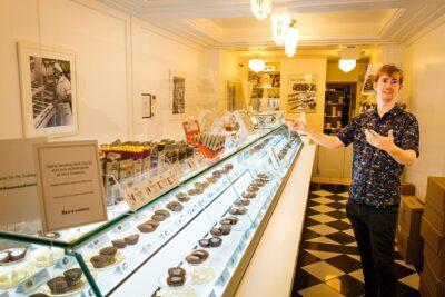 New York City: 2-Hour Chocolate Tasting Tour - Stop 1: West Village Chocolate Stories on a Real City Stroll