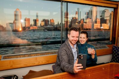 New York City Christmas Holiday Statue and Skyline Cocoa Cruise - The 90-Minute Harbor Route: Financial District to Ellis Island