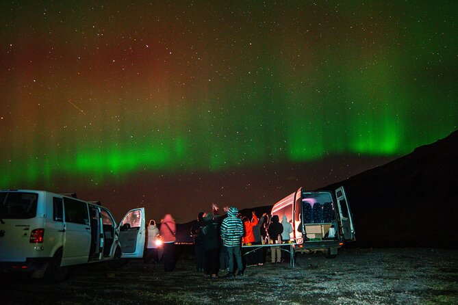 Northern Lights 4x4 Tour with Pastries and Cocoa from Reykjavik - Value at $145.18: When This Tour Makes Sense
