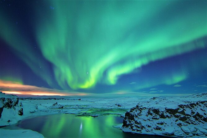 Northern Lights Bus Tour from Reykjavik with Hot Chocolate - Hot Chocolate, WiFi, and Comfort That Matters in Iceland