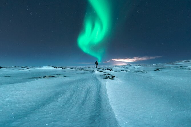 Northern Lights Small-Group Tour with Free Photos & Hot Chocolate - What to expect when the aurora looks faint