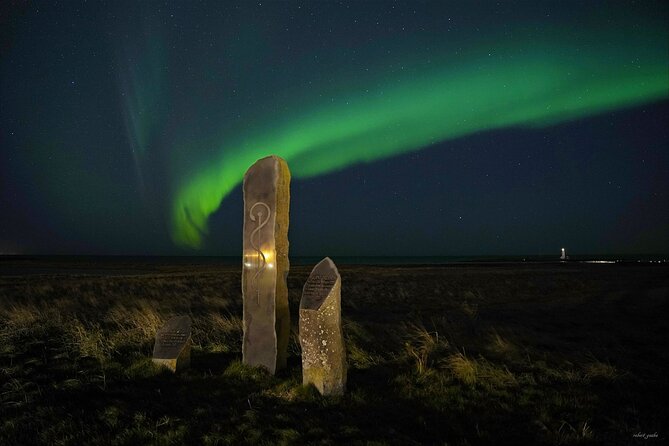 Northern Lights Small-Group Tour with Hot Chocolate & Photos - Hot chocolate breaks and the winter comfort tradeoff