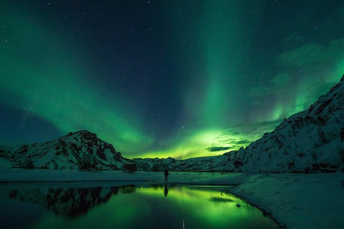 Northern Lights Small-Group Tour with Hot Chocolate & Photos - The story side: Icelandic folklore plus sky science