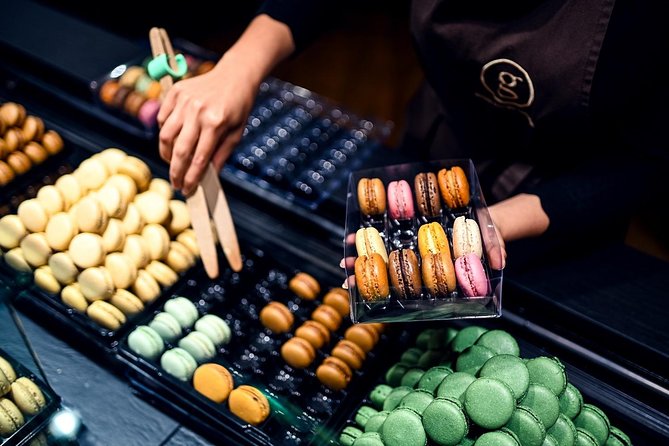Paris Chocolate, Macaron & Pastry Food Tour: 10 Gourmet Tastings - A Sweet Tour Built Around 10 Craft Tastings