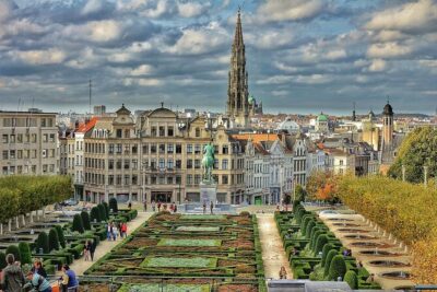 Paris: Discover Brussels and Bruges & Optional Chocolate Tasting - Getting out of Paris early: meeting point, passport, and what to bring