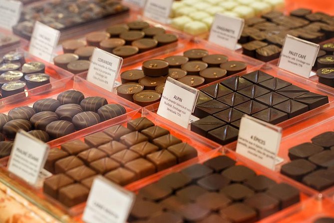 Paris Marché d’Aligre Walking Tour with Chocolate and Cheese Tasting - Marché d’Aligre: A Real Paris Market, Not a Theme Park