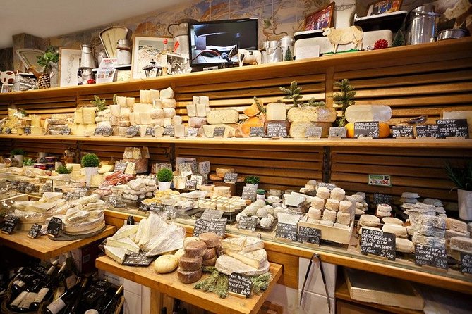 Paris Marché d’Aligre Walking Tour with Chocolate and Cheese Tasting - What You Might Notice During the Market Portion