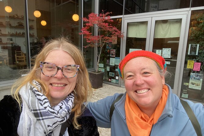 Portland's Best Chocolate and Coffee Walking Tour - Second coffee stop and the “Portland influence” explanation