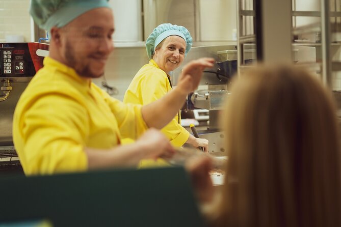 Porto: Chocolate Museum - Chocolate’s Delicious Journey + Tasting - The audio guide and self-paced flow (and who that suits)