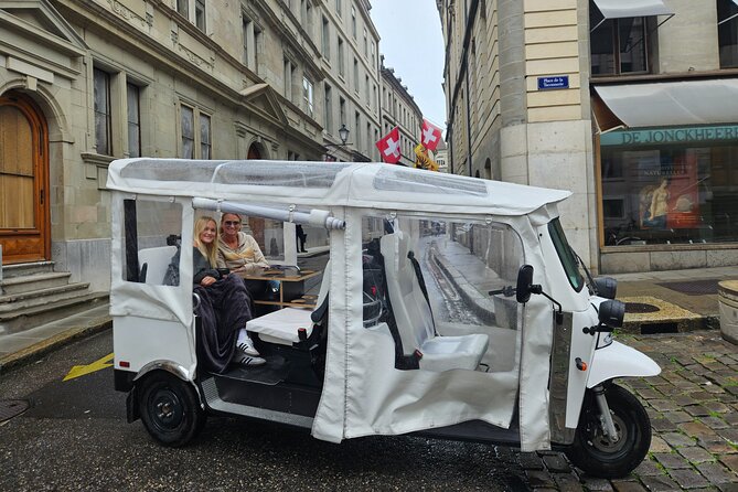 Private Chocolate Tour in Geneva by Tuk Tuk - The Tuk Tuk Experience: Fun Ride, Real Sight-Read Time